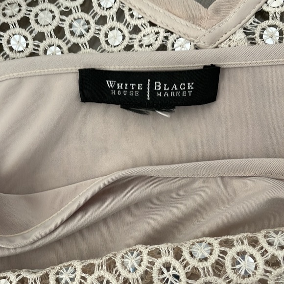 White House Black Market top size small khaki top - Picture 13 of 14